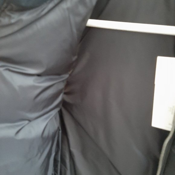 Vest - Picture 6 of 13